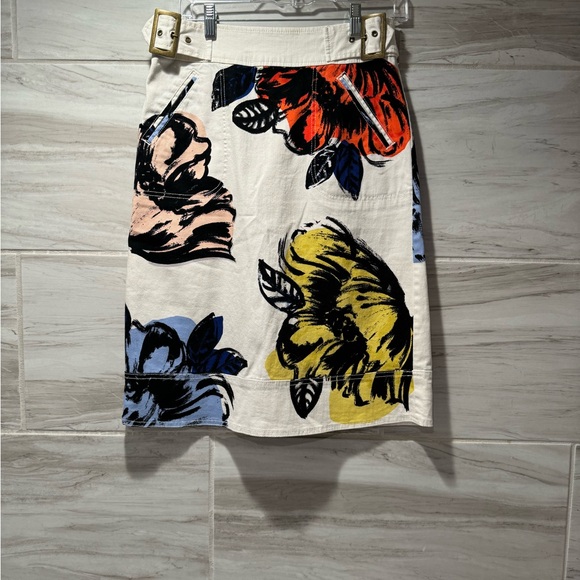 Anthropologie Maeve Women’s Floral Buckle Skirt White/Multi Size 4 - Picture 3 of 11